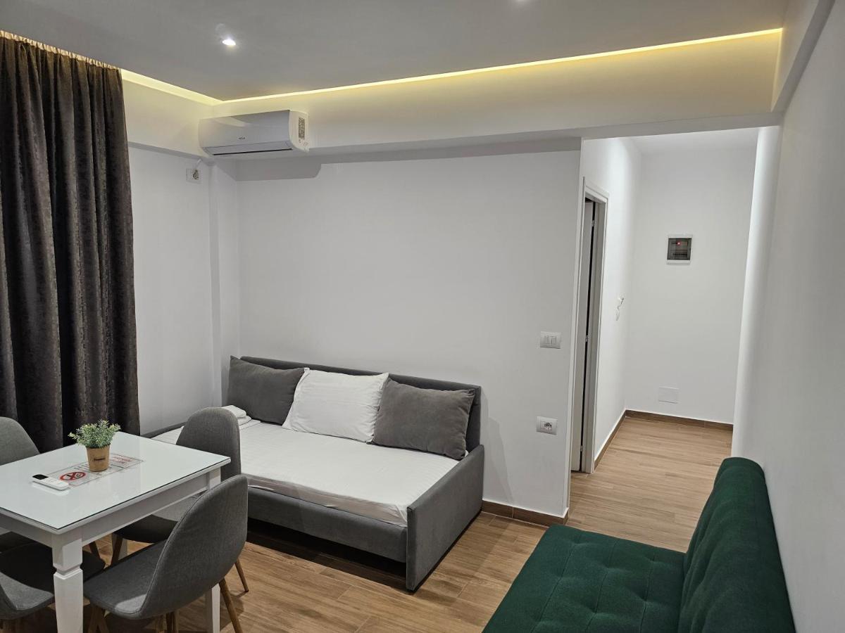 Vila 31 Sarandë Exterior foto